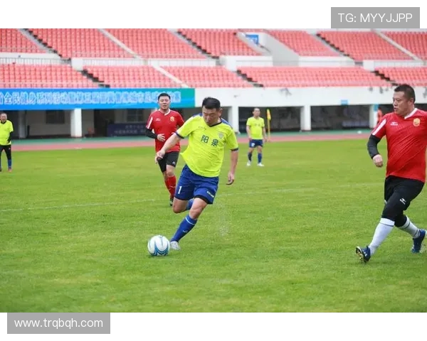 武汉足球队荣登足球个人能力排行榜第三名引发热议