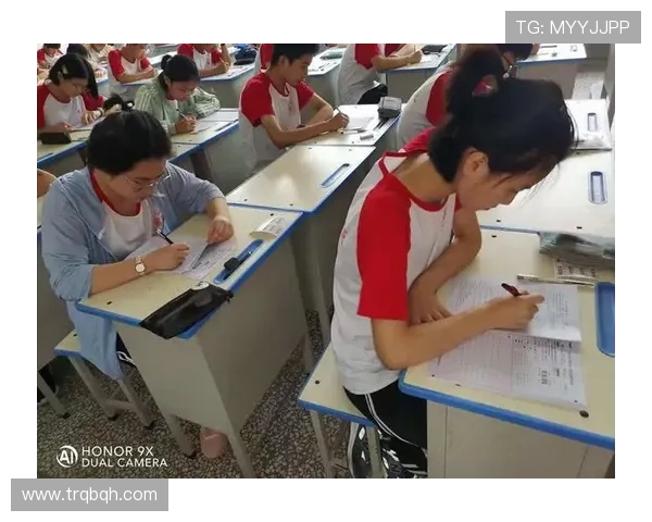武汉篮球队转型之路的纪实与反思：从辉煌到重生的奋斗历程